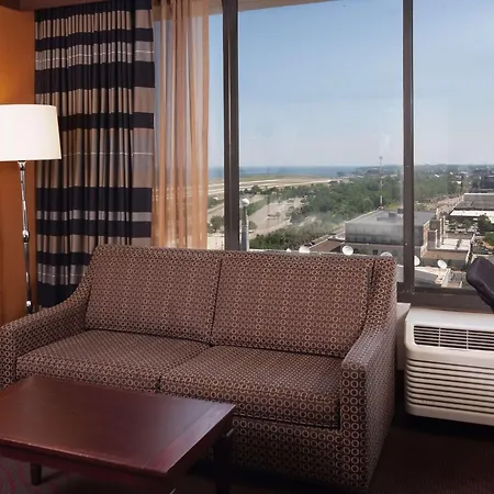 Doubletree By Hilton Hotel Cleveland Downtown - Lakeside-3